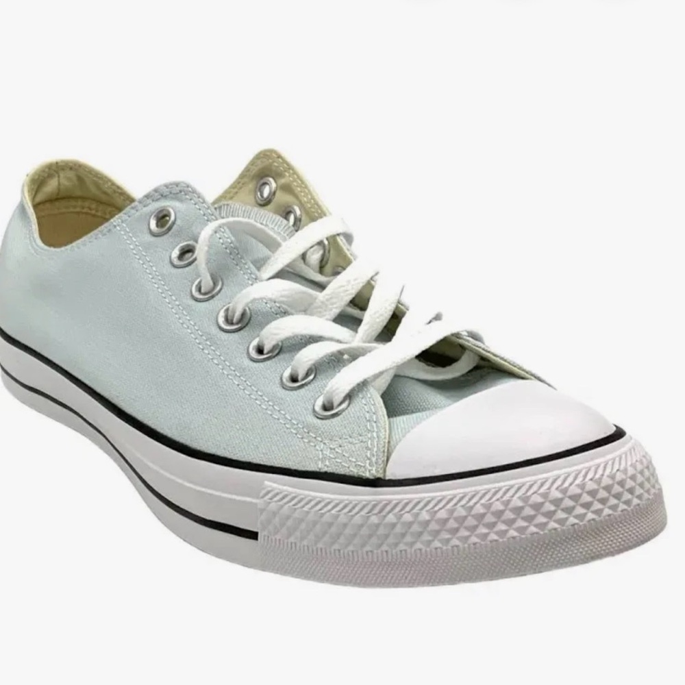 Converse Women’s Chuck Taylor All Star Low-Top Sneakers Polar Blue - Size 8.5